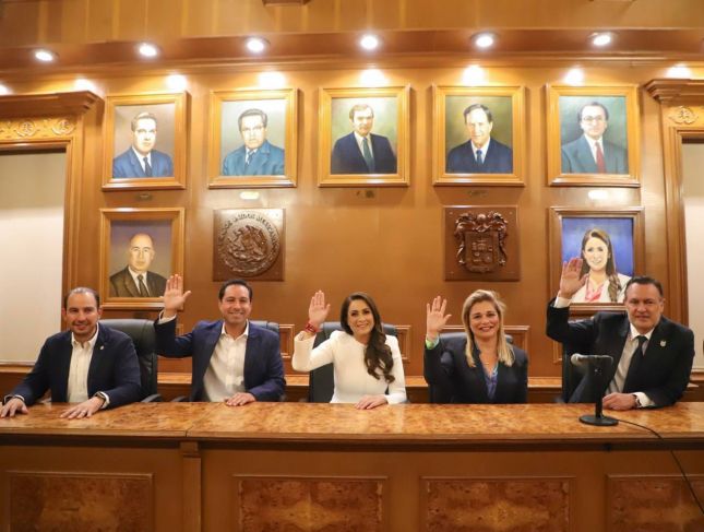 Con visión política humanista, Yucatán combate la pobreza: Vila en asamblea de GOAN